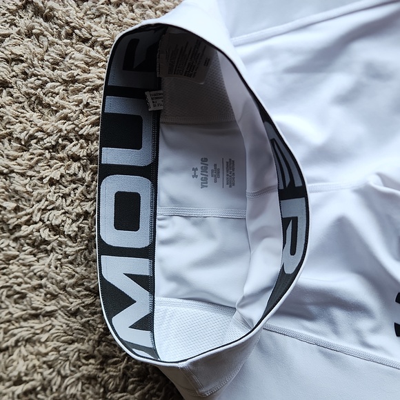 Girls Underarmour softball slider shorts size youth large - Picture 6 of 7